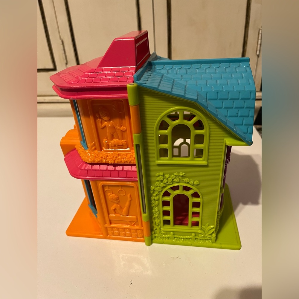 Vintage Fisher Price Sweet Street Ballet Dance Studio House Dollhouse portable